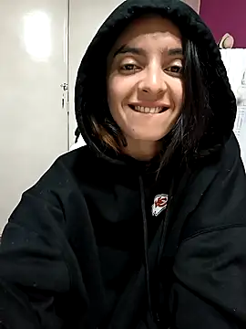 Snapshot of Sam_Sara chatting on 02.23.25 Sam Sara online show from 02.23.25