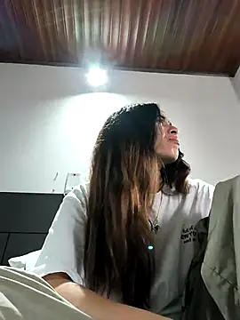 Snapshot of Sam_Sara chatting on 02.25.25 Sam Sara online show from 02.25.25