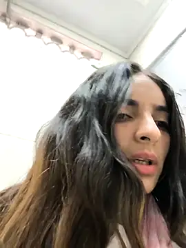 Snapshot of Sam_Sara chatting on 03.06.25 Sam Sara online show from 03.06.25