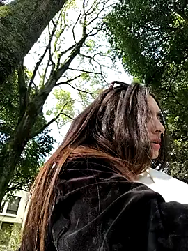 Snapshot of Sam_Sara chatting on 03.15.25 Sam Sara online show from 03.15.25