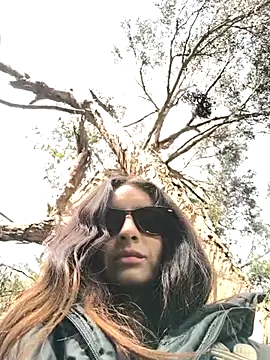 Snapshot of Sam_Sara chatting on 03.19.25 Sam Sara online show from 03.19.25