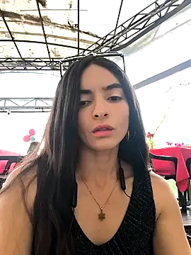 Snapshot of Sam_Sara chatting on 11.04.25 Sam Sara online show from 11.04.25