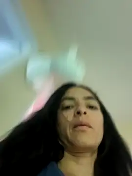 Snapshot of Sam_Sara chatting on 12.14.25 Sam Sara online show from 12.14.25