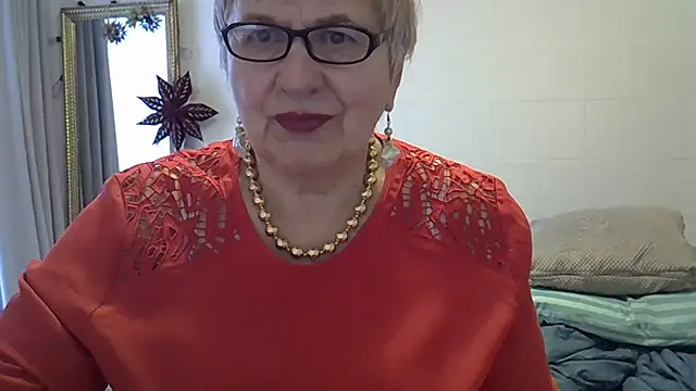 Snapshot of SweetCherry27 chatting on 02.17.26 SweetCherry27 online show from 02.17.26