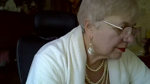 Snapshot of SweetCherry27 chatting on 04.01.26 SweetCherry27 online show from 04.01.26