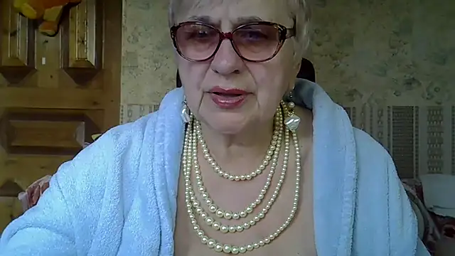 Snapshot of SweetCherry27 chatting on 04.16.26 SweetCherry27 online show from 04.16.26