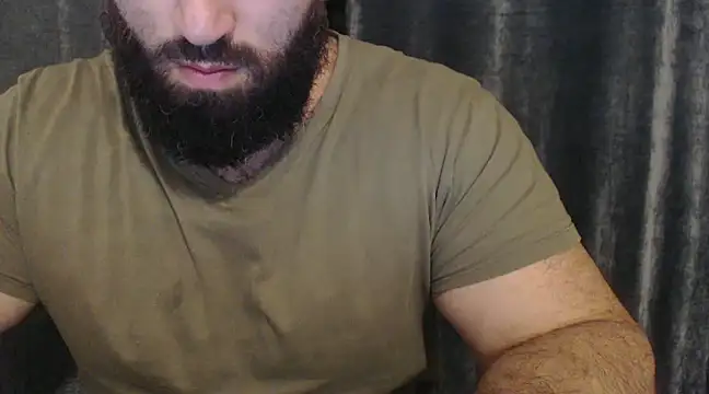 Snapshot of hugemachohandsome chatting on 12.19.24 hugemachohandsome online show from 12.19.24