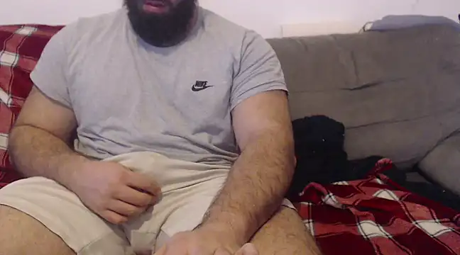 Snapshot of hugemachohandsome chatting on 12.22.24 hugemachohandsome online show from 12.22.24