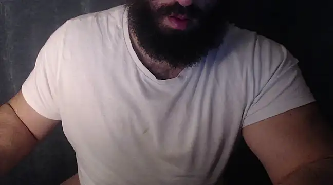 Snapshot of hugemachohandsome chatting on 01.16.25 hugemachohandsome online show from 01.16.25