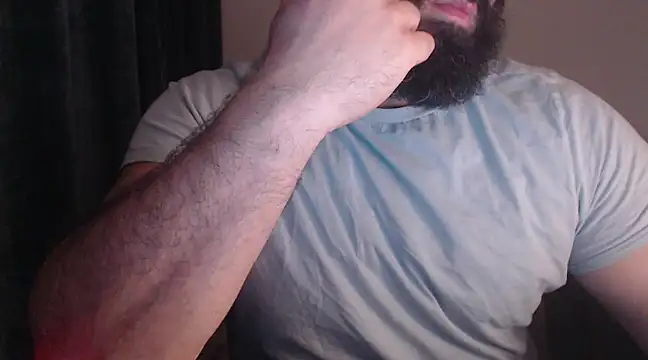 Snapshot of hugemachohandsome chatting on 03.07.25 hugemachohandsome online show from 03.07.25