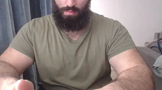 Snapshot of hugemachohandsome chatting on 03.11.25 hugemachohandsome online show from 03.11.25