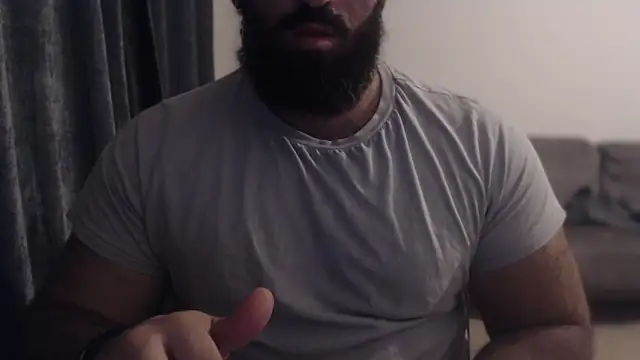 Snapshot of hugemachohandsome chatting on 10.14.25 hugemachohandsome online show from 10.14.25