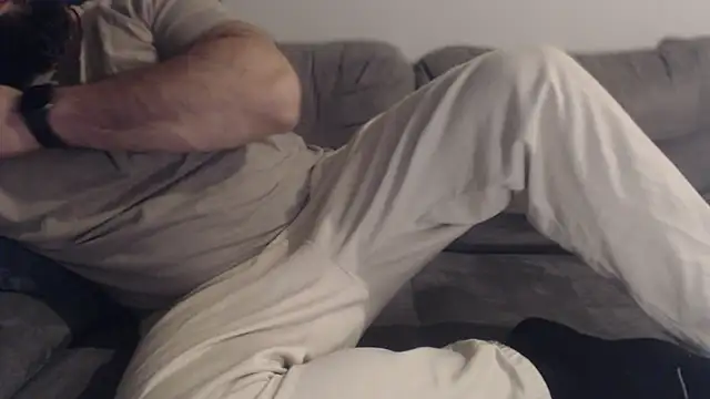 hugemachohandsome online show from 02.12.26