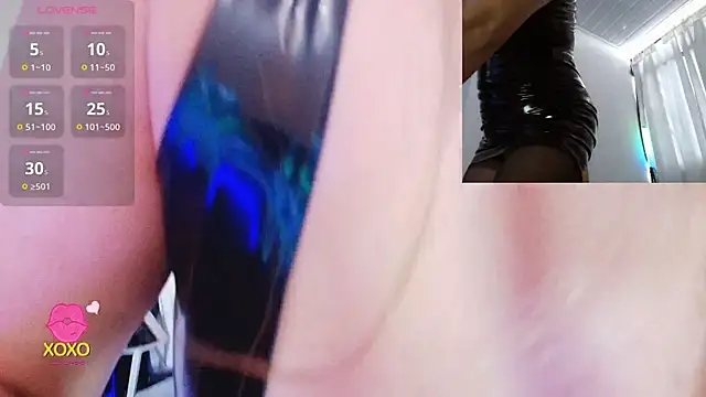 LatexDevil Blondie online show from 03.28.26