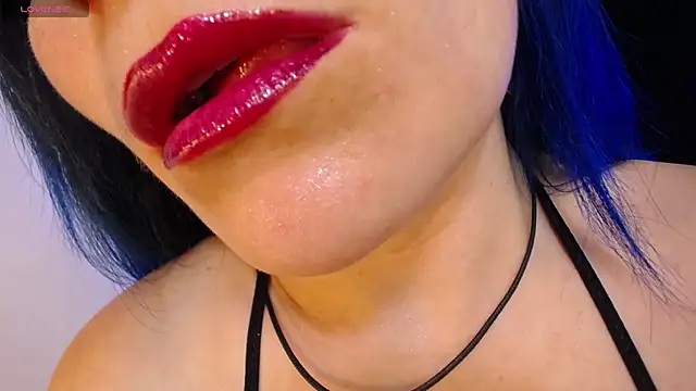 alicia moom online show from 10.14.25