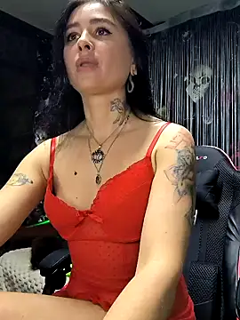 KikiXRed online show from 12.10.24