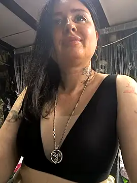 KikiXRed online show from 07.21.26
