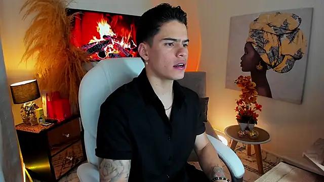 Snapshot of Matias_Murrier chatting on 11.04.25 Matias Murrier online show from 11.04.25