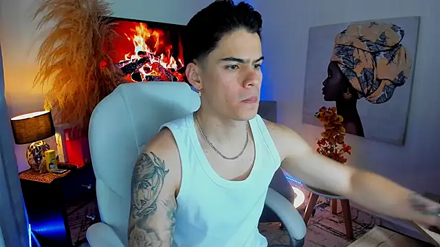 Snapshot of Matias_Murrier chatting on 11.16.25 Matias Murrier online show from 11.16.25