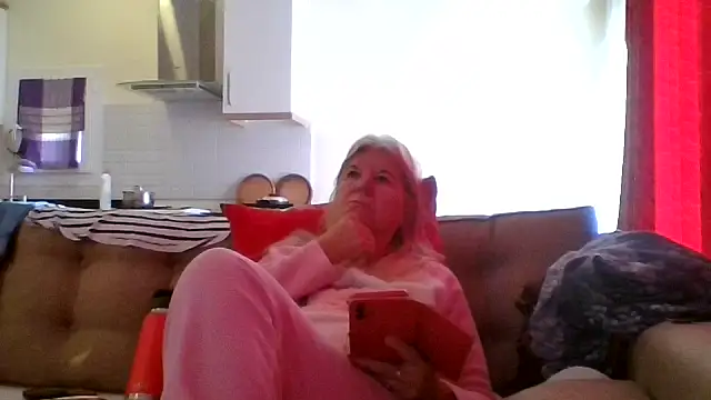 TrustfulVampire1 online show from 12.03.25