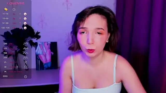 KindHazelHere  online show from 10.25.25