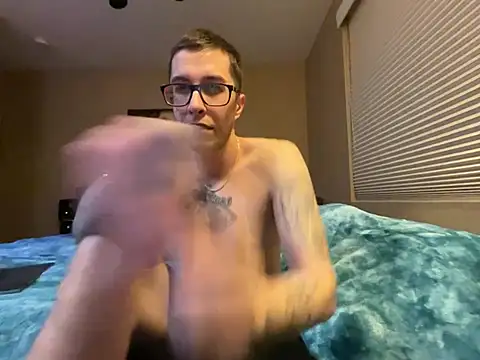 Snapshot of Bwcjoshbanks chatting on 02.14.25 Bwcjoshbanks online show from 02.14.25