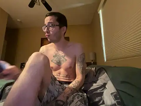 Snapshot of Bwcjoshbanks chatting on 03.17.25 Bwcjoshbanks online show from 03.17.25