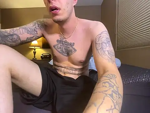 Snapshot of Bwcjoshbanks chatting on 10.08.25 Bwcjoshbanks online show from 10.08.25