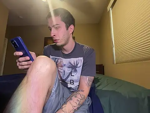 Snapshot of Bwcjoshbanks chatting on 10.20.25 Bwcjoshbanks online show from 10.20.25