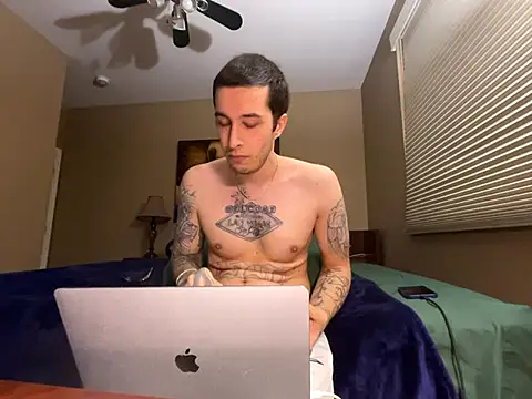 Snapshot of Bwcjoshbanks chatting on 10.22.25 Bwcjoshbanks online show from 10.22.25