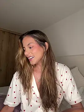 Bella cutte  online show from 11.06.25