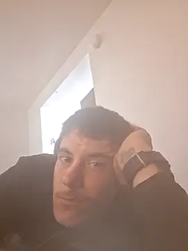 Snapshot of tuRb0420 chatting on 11.05.25 tuRb0420 online show from 11.05.25