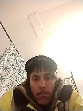 Snapshot of tuRb0420 chatting on 12.16.25 tuRb0420 online show from 12.16.25