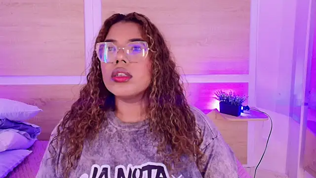  nickypurple  online show from 05.30.26