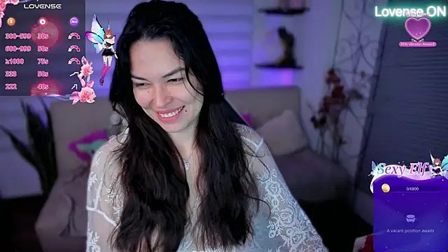 Snapshot of Lunlunera chatting on 05.31.26 Lunlunera online show from 05.31.26