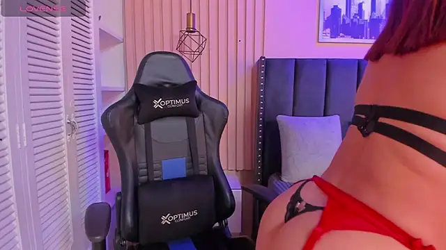 ashlye miller  online show from 02.15.25