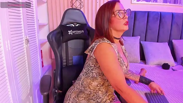 ashlye miller  online show from 03.01.25