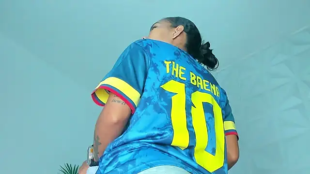 Snapshot of Hellen_Sky chatting on 11.19.25 Hellen Sky online show from 11.19.25