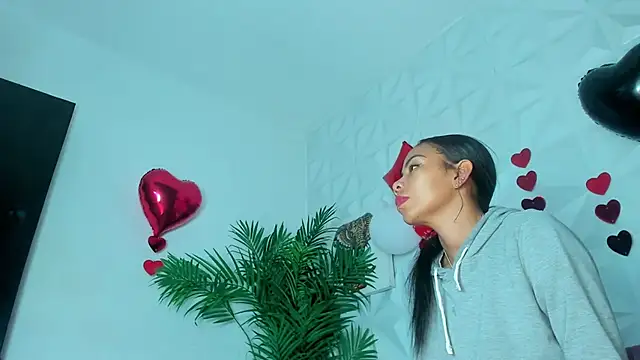 Hellen Sky online show from 02.21.26