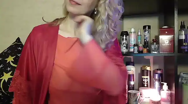 Snapshot of Natasha_Nannette chatting on 12.29.24 Natasha Nannette online show from 12.29.24