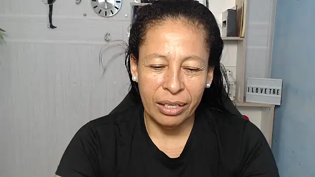 mature martina online show from 03.06.25