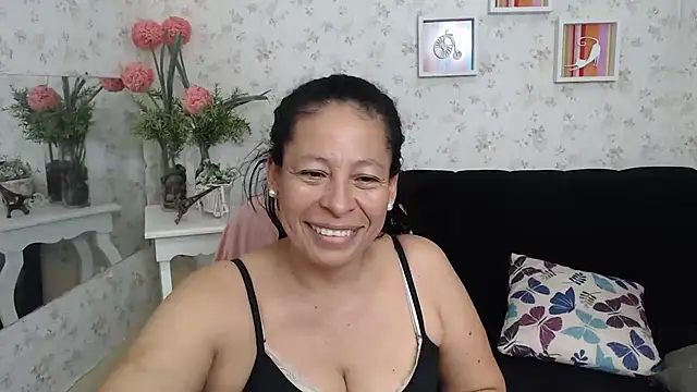 mature martina online show from 03.13.25