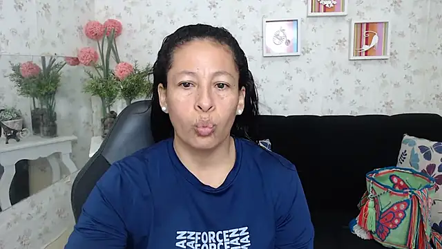 mature martina online show from 03.17.25