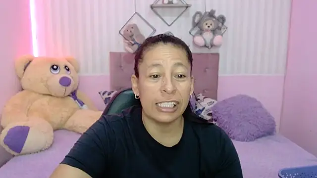 mature martina online show from 11.18.25