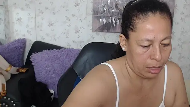 Snapshot of mature_martina chatting on 06.28.26 mature martina online show from 06.28.26