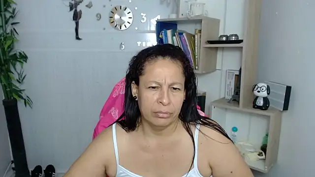 Snapshot of mature_martina chatting on 07.09.26 mature martina online show from 07.09.26