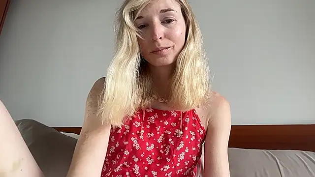 ivankai  online show from 12.15.25