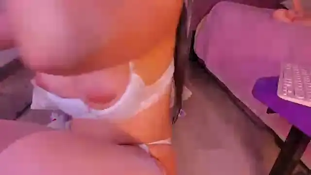 isa red hair online show from 02.08.25