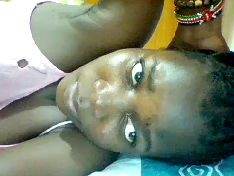 Snapshot of Alessandrajenna chatting on 03.04.25 Alessandrajenna online show from 03.04.25