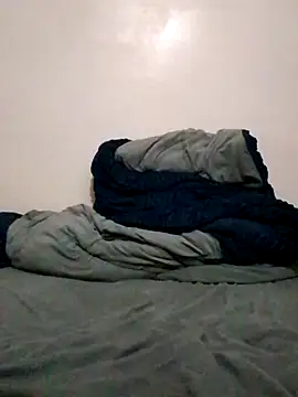 pretty-donna online show from 11.03.25